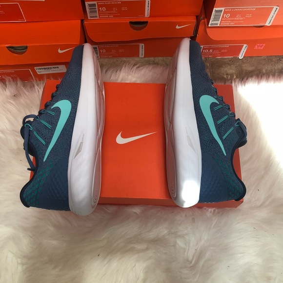 Nike WMNS Nike Lunarglide 8 - Picture 7 of 8